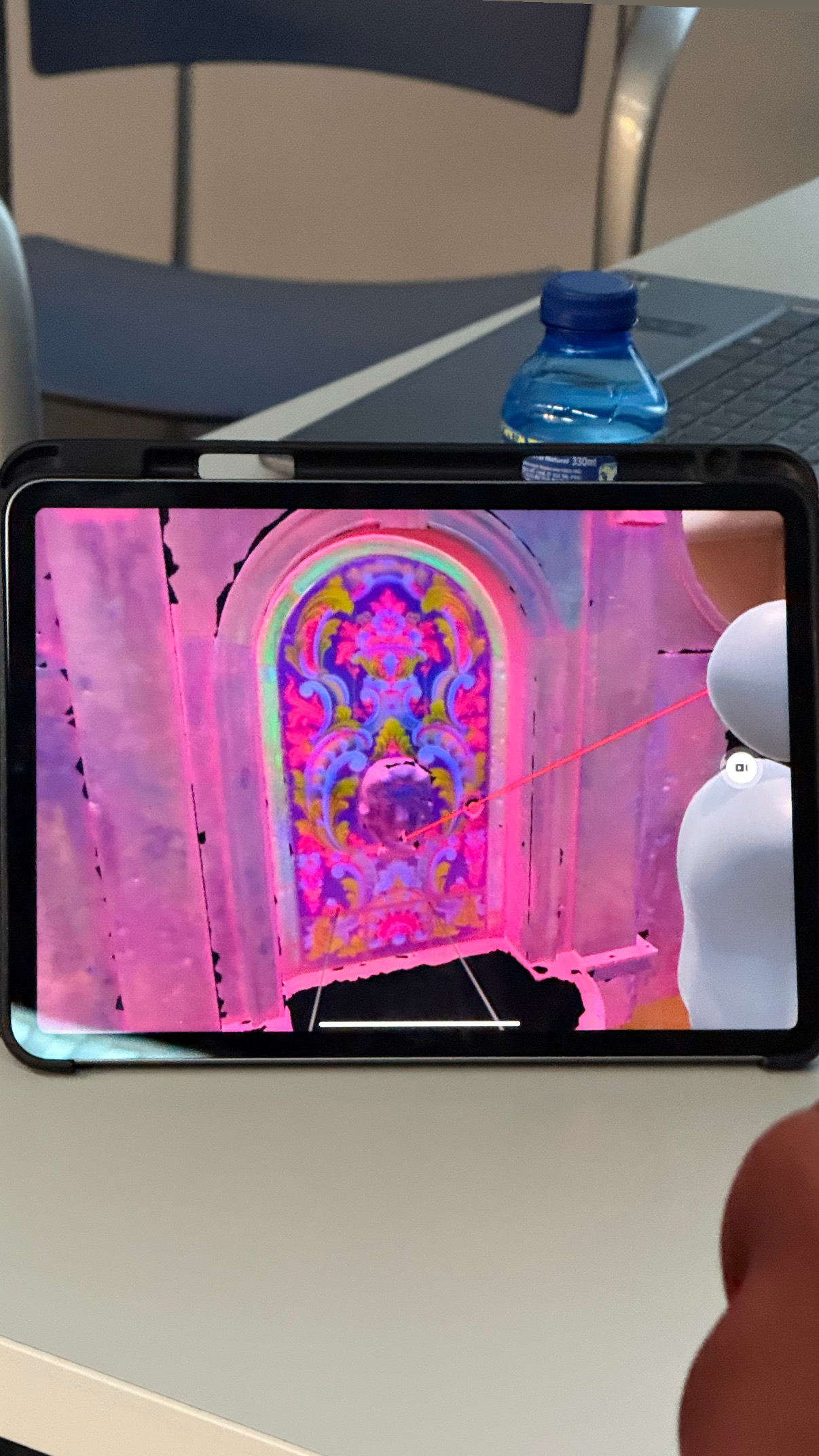 CB7B30E4-DD30-4788-9ED8-63BF2E2303F5